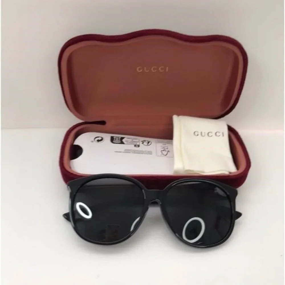 Authentic GUCCI WOMENS ROUND/OVAL SHINY BLACK FASHION DESIGNER EYEWEAR